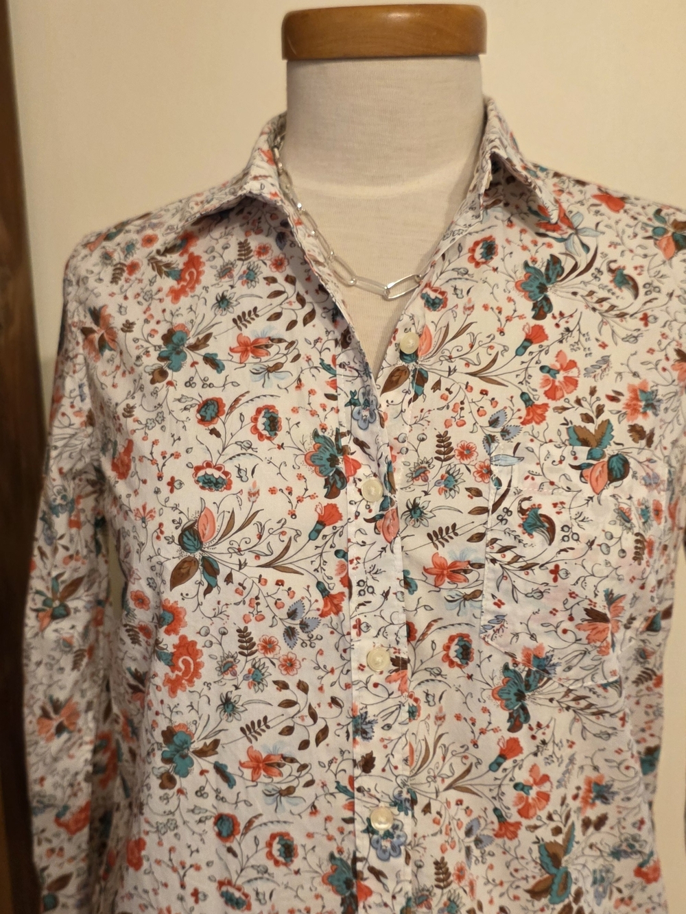 GAP White Button-Down Shirt with Teal & Coral Floral Print XS